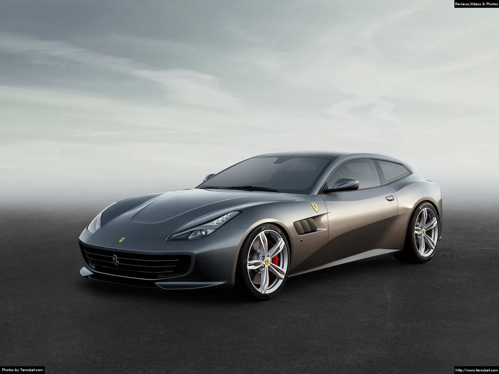 Hình ảnh xe ô tô Ferrari GTC4 Lusso 2017 & nội ngoại thất