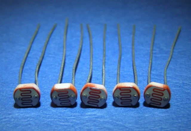 المقاومه الضوئيه Light Dependent Resistor