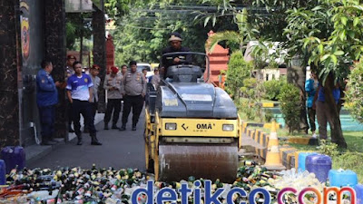 Polresta Cirebon Musnahkan Ribuan Miras Berbagai Merek Hasil KRYD dan Operasi Pekat