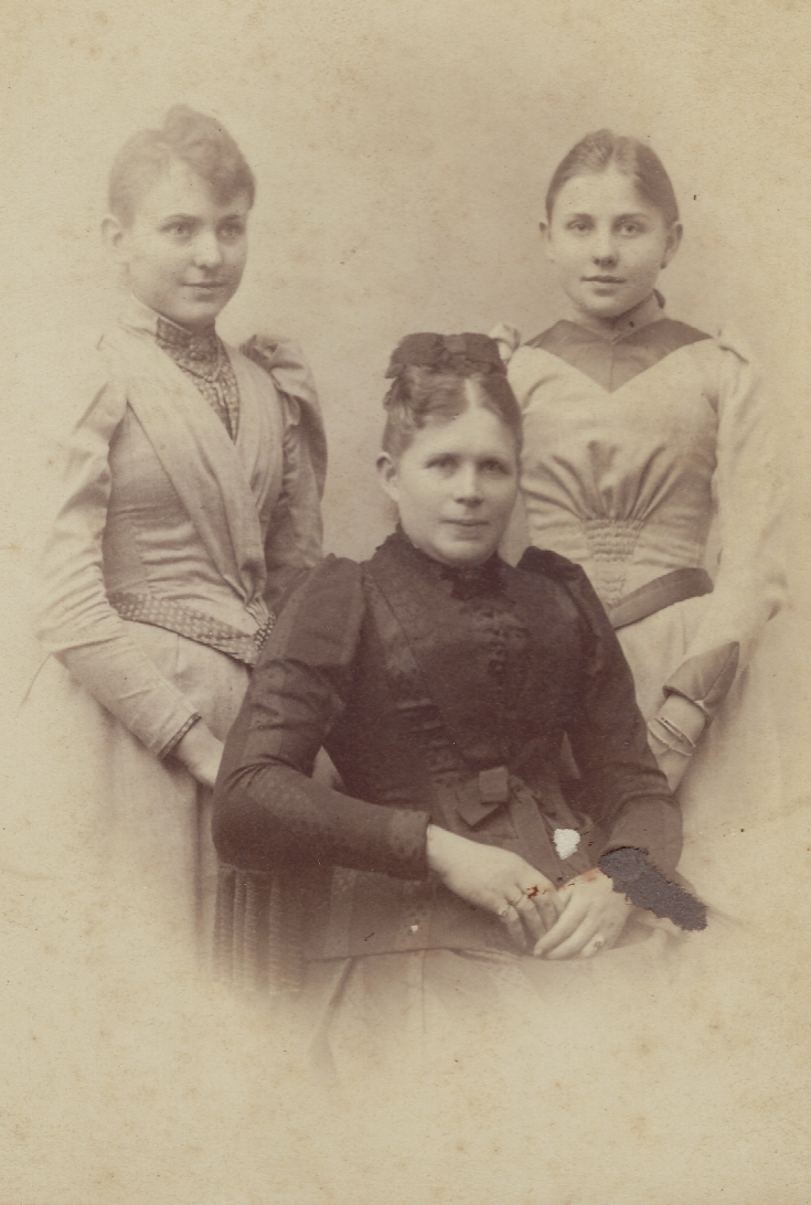 Nina Erika Holten (1847-1912)