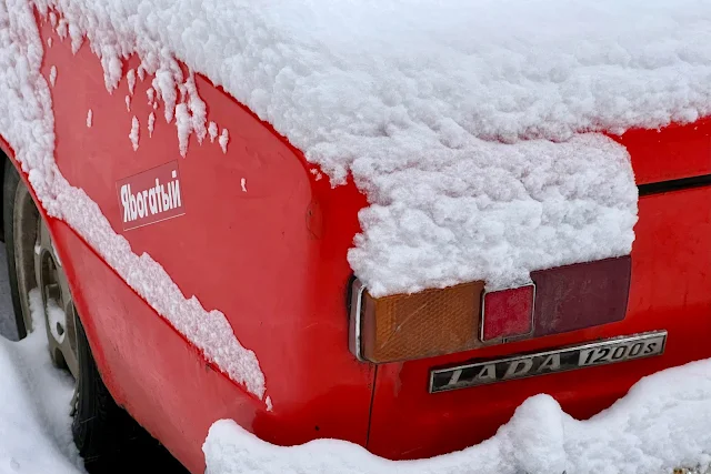 Химки, улица Нахимова, дворы, Lada 1200s, Яboгаtый