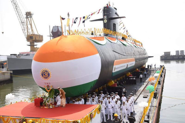 La Armada de la India lanza el cuarto submarino de clase scorpene INS Vela
