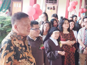 Gubernur Olly Dondokambey dan Ibu Rita Tamuntuan Hadiri Perayaan Yubileum ke-75 Biara Karmel OCD