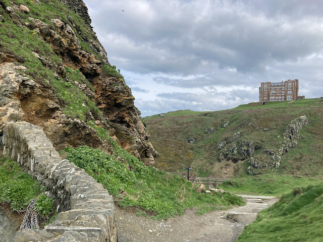 tintagel castle hotel