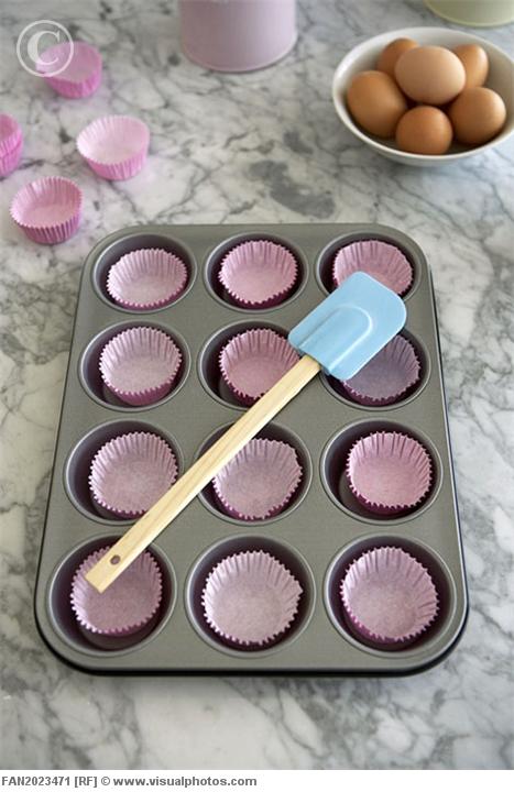 baking cupcakes