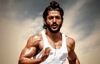 Faran Akhtar Six Pack Body Diet