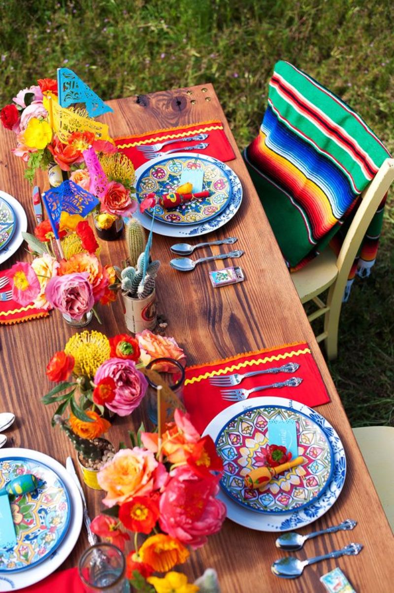 Chic Mexican  Inspired Tablescapes for Your Fiesta Party  