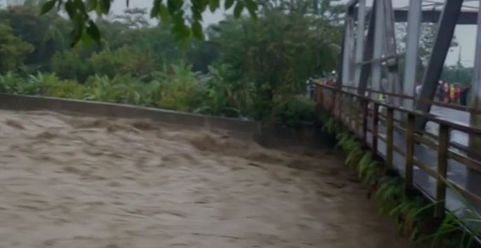 No hay paso por los túneles ni por la carretera panamericana en Quebrada Blanca y Mucujepe