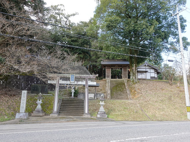 緑水湖　上長田神社