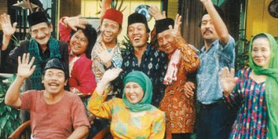 salah satu sinetron tahun 90-an yang banyak memberi inspirasi buat saya. keputusan untuk berani melanjutkan sekolah sampai ke pulau Jawa di inspirasi dari sinetron ini.