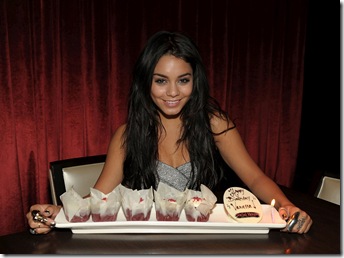 Vanesa-Hudgens-9
