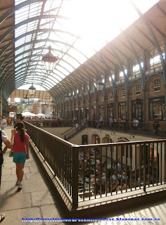 Interior del mercado de Covent Garden