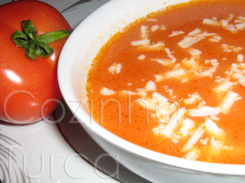 Sopa de Tomate (Domates Çorbası)