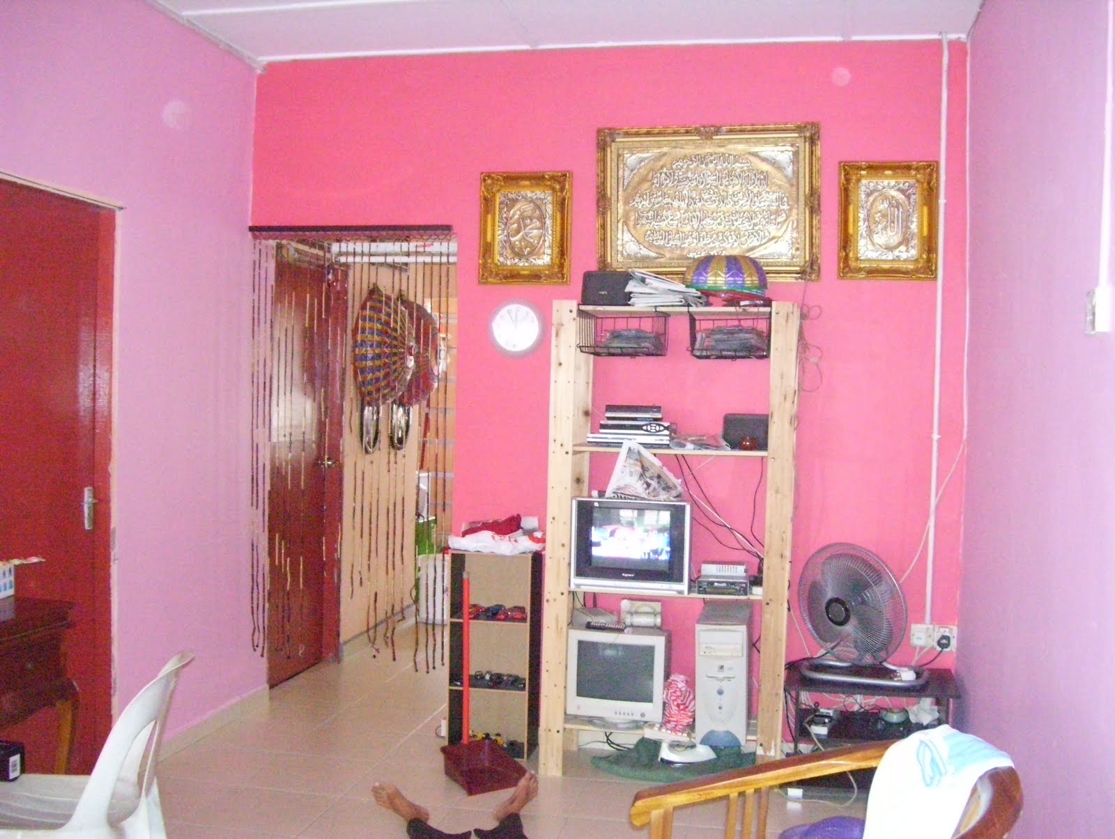 Contoh Cat Rumah Warna Pink Denah Rumah