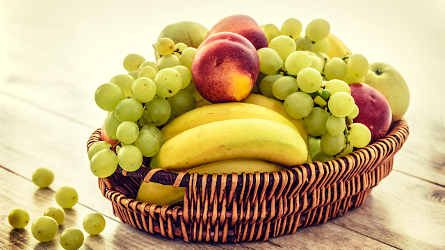 Eating fruits at the right time will make the most of them