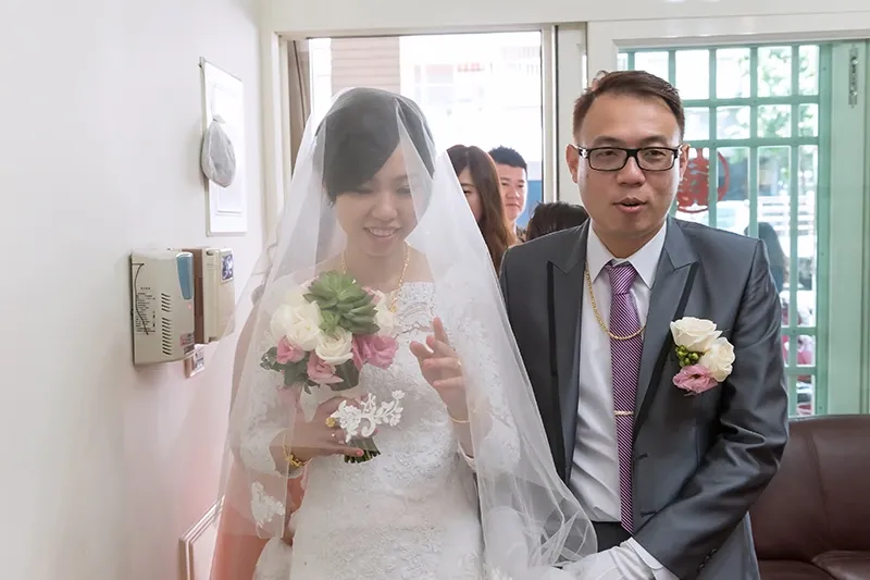 高雄婚攝-white wedding白色婚禮手工婚紗-蓮潭國際會館-聯上大飯店（晶綺盛宴）-065
