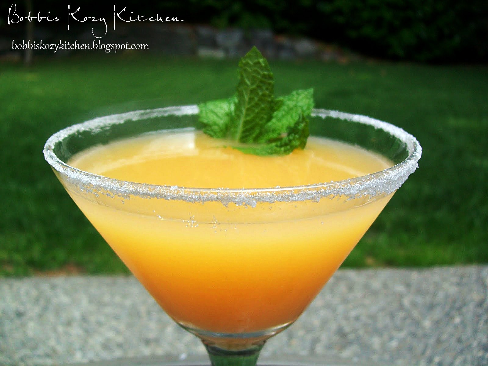 Bobbi's Kozy Kitchen: Tipsy Tuesday - Super Citrus Martini