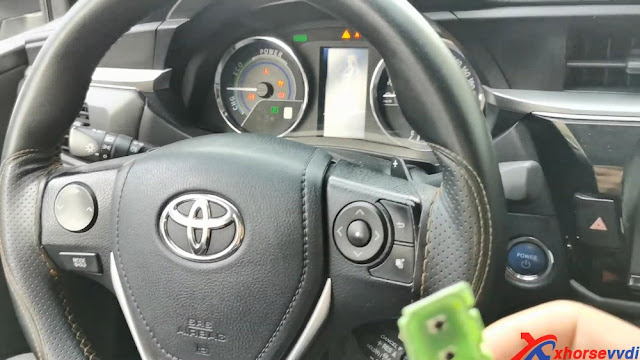 VVDI Key Tool Plus Program Toyota 8A Smart Key via OBD 11