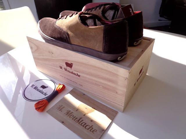 Les chaussures M.Moustache: la moustache se porte aux pieds !