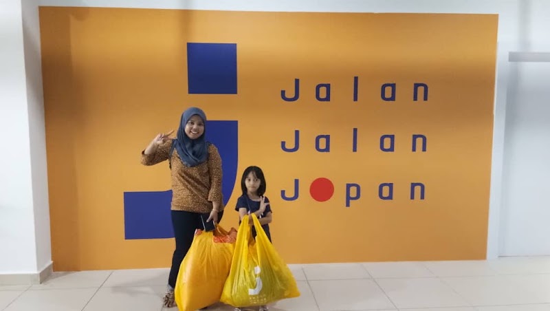 Barangan Preloved Murah Dan Kualiti Di Jalan Jalan Japan Centerpoint, Seremban