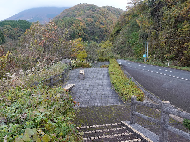 添谷展望駐車場に行く途中の福兼展望台