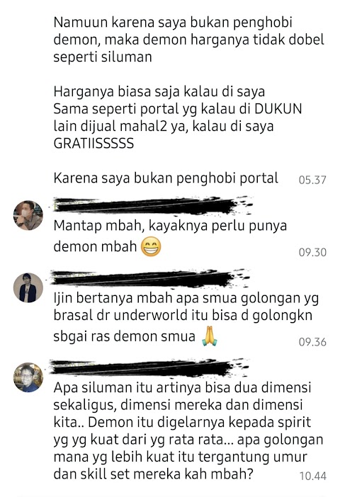 Menjawab pertanyaan dari anggota komunitas padepokan sengkelat