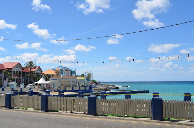 Todo azul do mar.. George Town lindissima