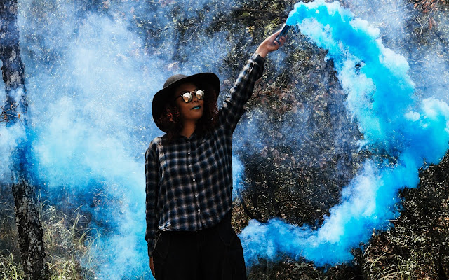 Smoke Bombs Photoshop overlay (How to Use) 