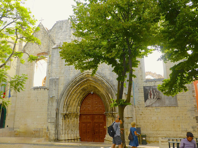 Lisbona-Convento-do-Carmo