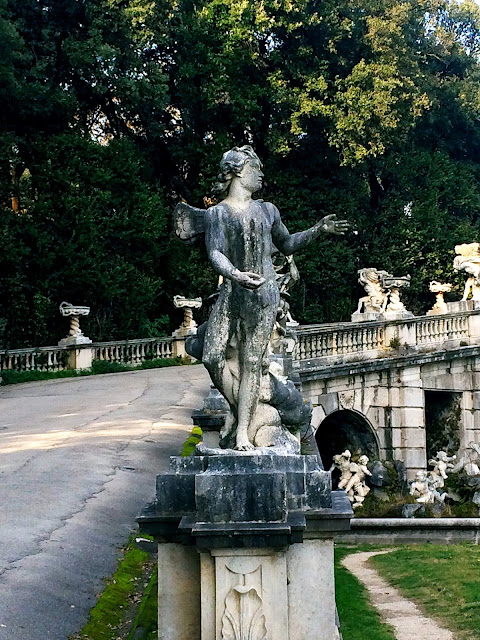 statue-reggia-caserta