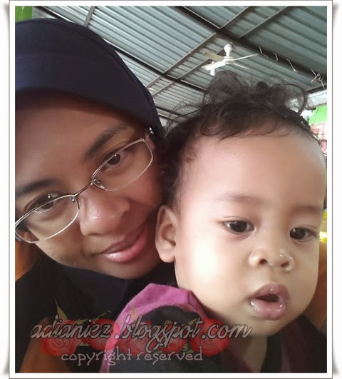 IZZAT ~ 1 TAHUN 2 BULAN ~ BOY BUCUK MASHAM BU BU :-)