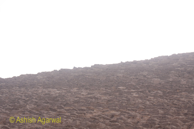 Giza Pyramid - The stone structure of the Great Pyramid of Cheops