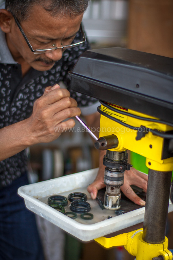  Kerajinan  Tangan Ikat Cincin Dari Bahan Batu  dan Kayu 