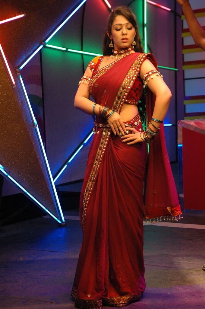 Charmy Kaur dancing in a song "Gajjala Gurram" from the movie "Sye Aata"