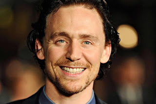 Tom Hiddleston Beard Styles 04