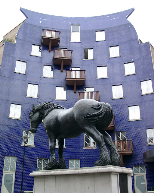 Jacob the Dray Horse by Shirley Pace, Shad Thames, London