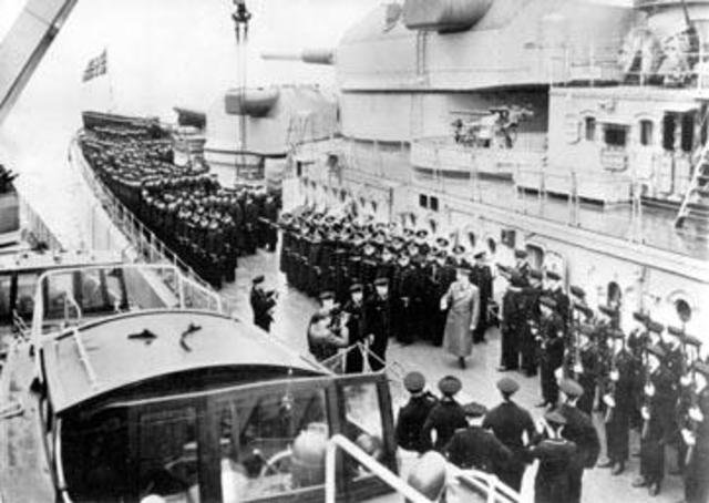Hitler Gdynia Gotenhafen Bismarck 5 May 1941 worldwartwo.filminspector.com