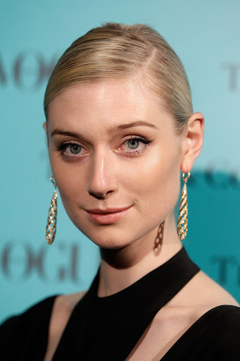 Elizabeth-Debicki-Hot-Bikini-Image-Gallery