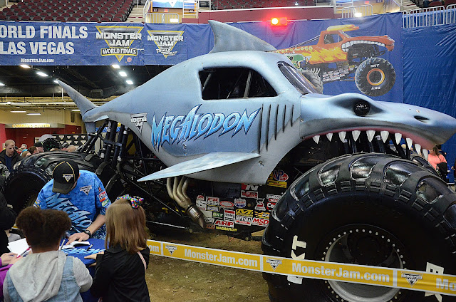 Monster Jam Pit Party Megalodon