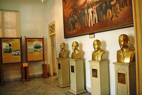 Benedictus Deus: Kunjungan ke Museum Joang '45