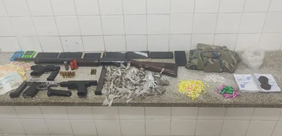 Quatro homens morrem em confronto com a polícia na Bahia; total no mês chega a 68