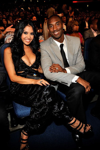 kobe bryant wife 2011. wallpaper kobe bryant wife and