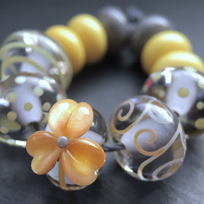 Handmade lampwork glass beads by Laura Sparling