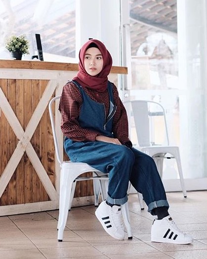 Konsep Populer 49 Gaya Fashion Hijab Anak  Muda