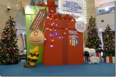 DREAM BIG WITH SNOOPY & FRIENDS @ The Shore Shopping Gallery 2015