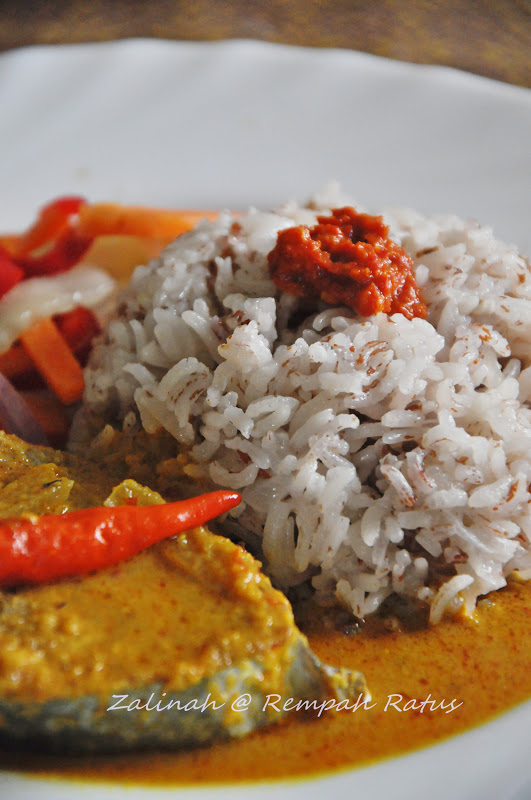 Rempah Ratus: Nasi Dagang Kelantan & Gulai Ikan Tongkol