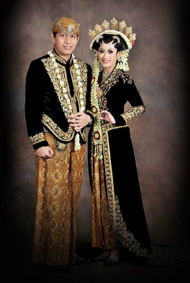 Ini Dia Seputar Busana Pengantin Jawa Modern gebeet com