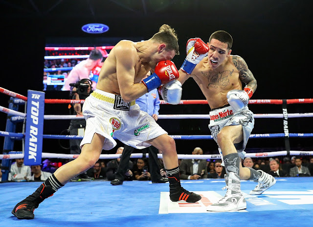 Oscar Valdez KOs. Carmine Tommasone To Retain His WBO featherweight title