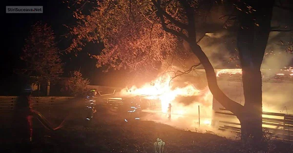 Magazin, vulcanizare și spălătorie auto din centrul comunei Mălini cuprinse de un incendiu