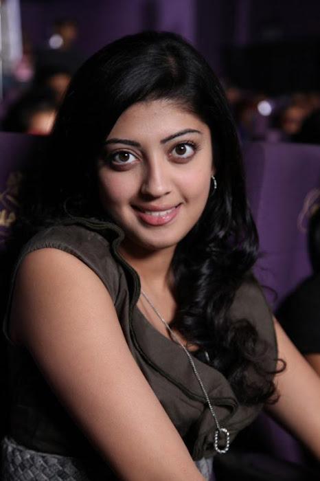 pranitha in sakuni latest photos